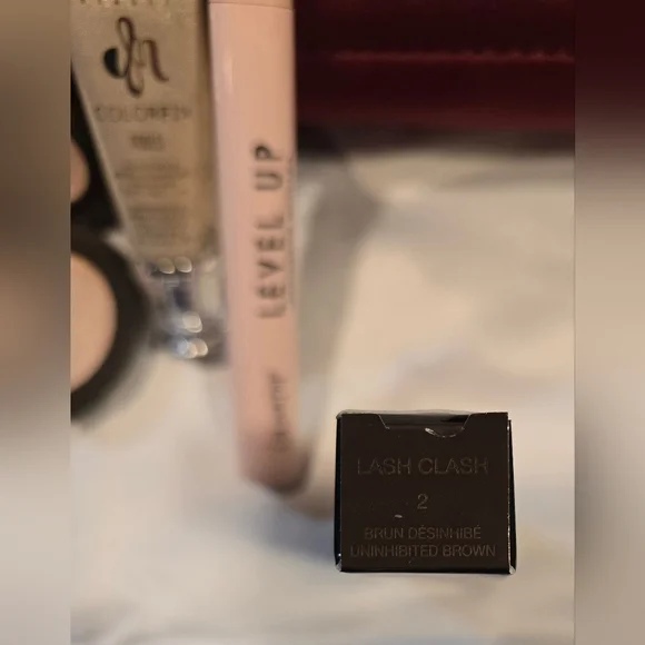 Eye Love Makeup Bundle - Picture 4 of 4